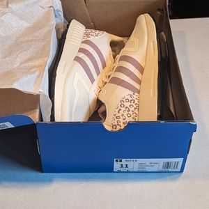 adidas Multix Women's Athletic Sneaker Casual Shoe Leopard Print Heel